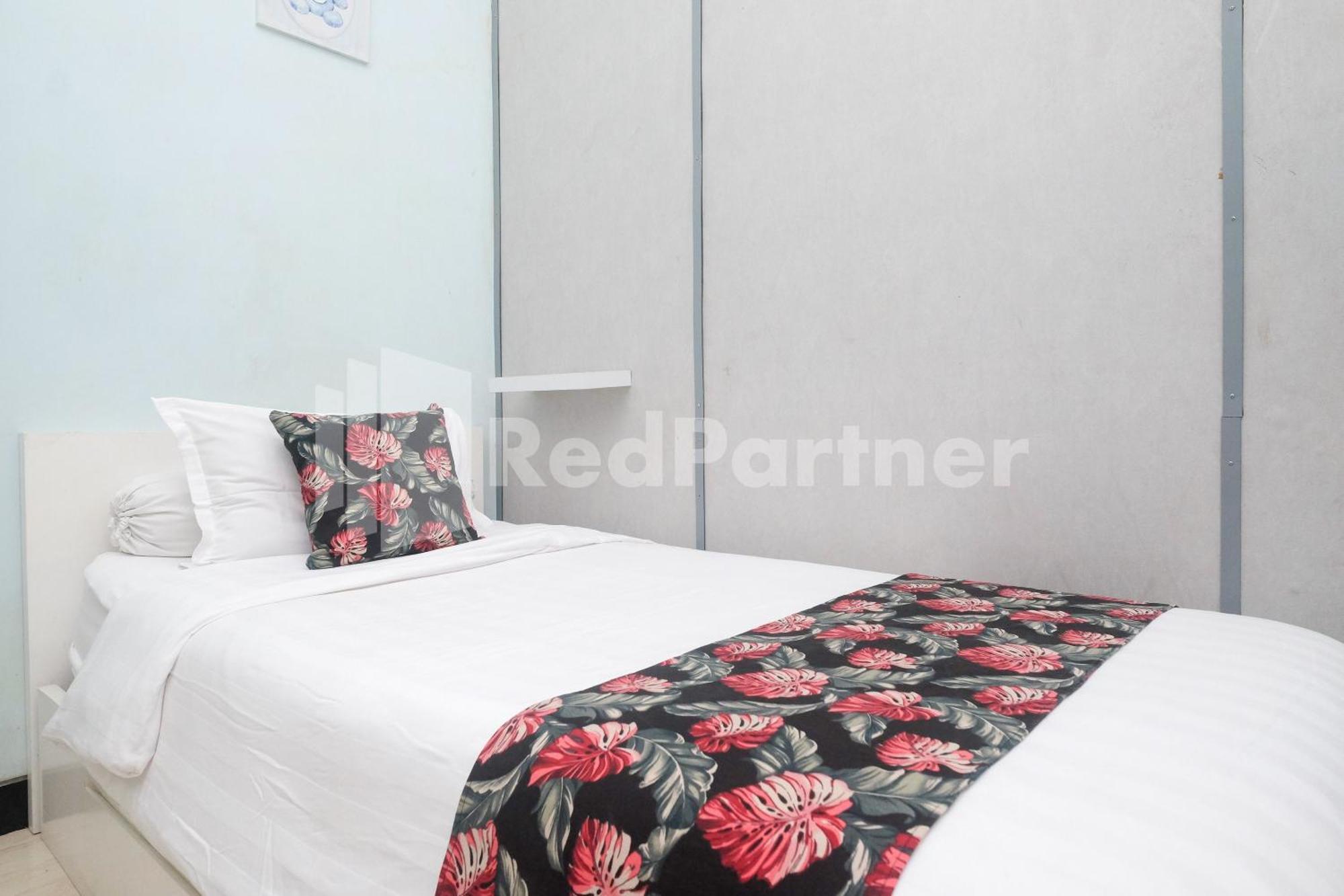 Just 11 Boutique Syariah Mitra Reddoorz Near Ugm Yogyakarta Hotell Kejayan Eksteriør bilde